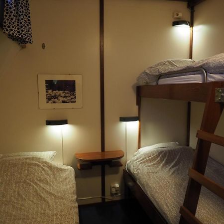 Hotelboot Sarah Amsterdam Buitenkant foto
