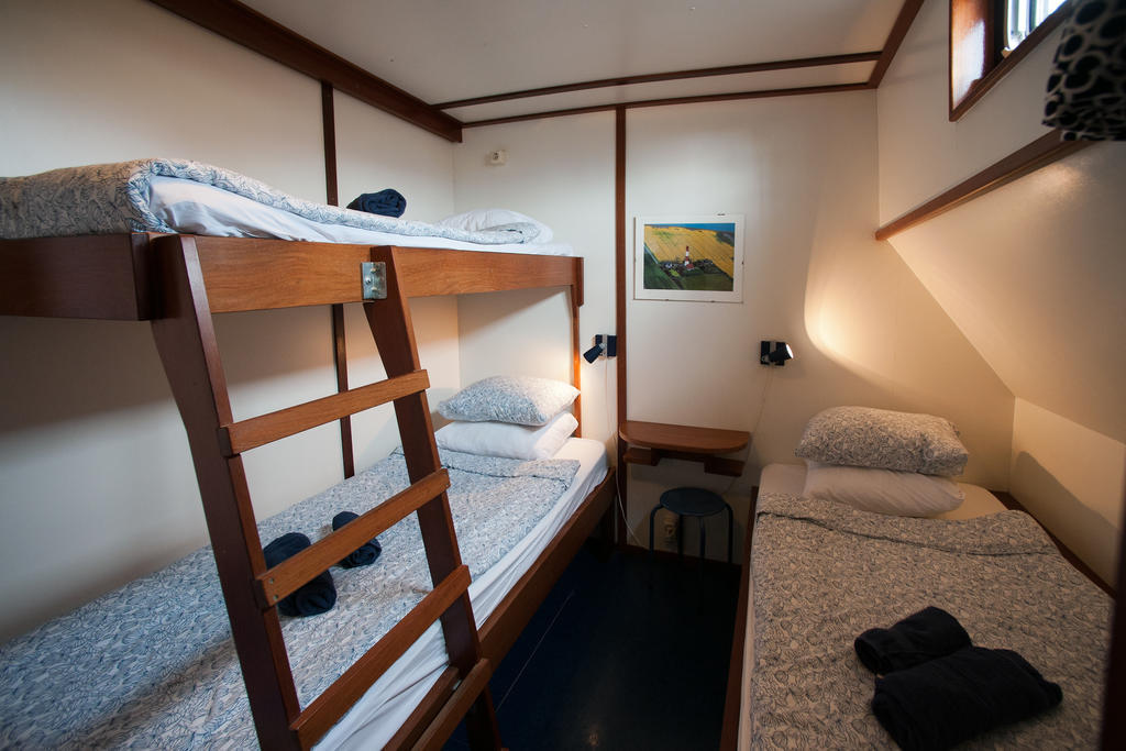 Hotelboot Sarah Amsterdam Kamer foto