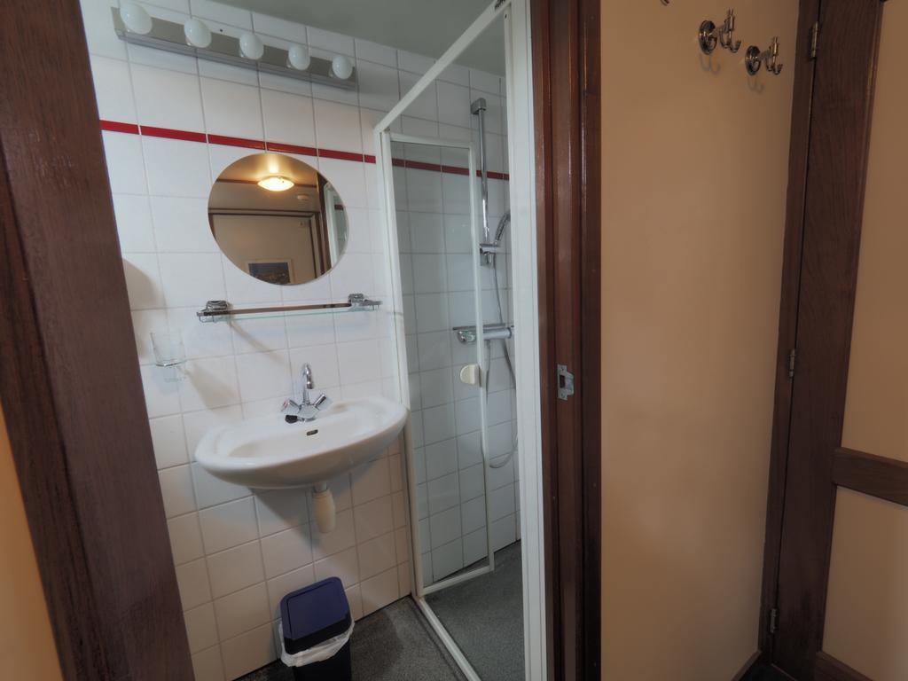 Hotelboot Sarah Amsterdam Buitenkant foto